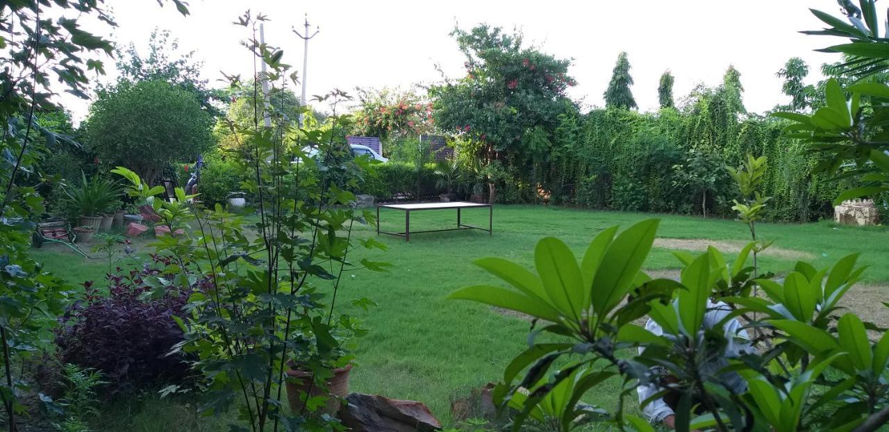 Ibishouse Farm Stay Bharatpur Exterior photo